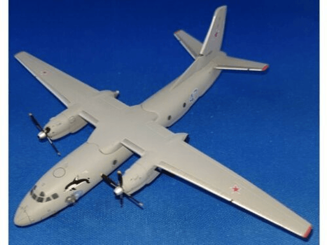 An-26 Russian Navy "blue 47" (RF-46879), 1:200, Aviaboss
