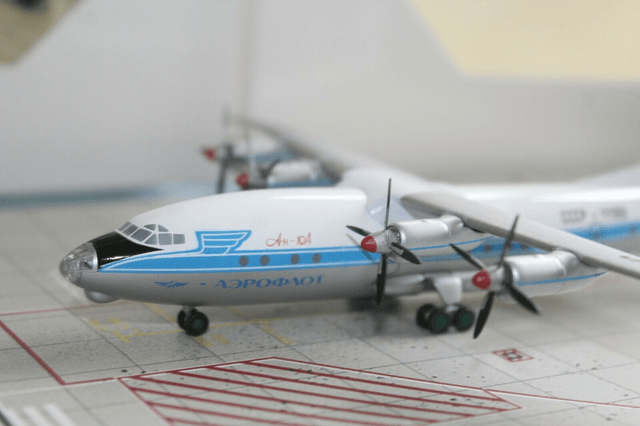 Aeroflot Antonov An-10 (CCCP-11169) , 1:200, lim. Ed. 50, very rare!