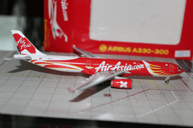 Air Asia A330-300 (9M-XXT), JC Wings 1:400