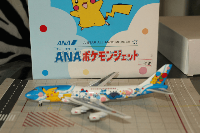 ANA B747-400D "Pocket Monster" (JA8964), 1:400 