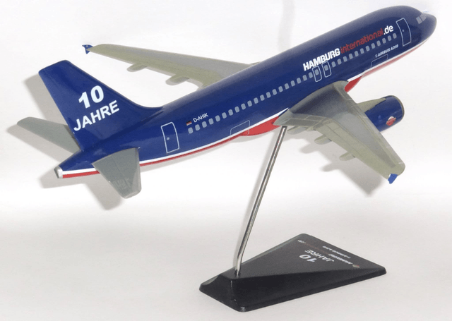 Hamburg International A319 (D-AHIK), "10 Jahre Bemalung", 1:100, Herpa