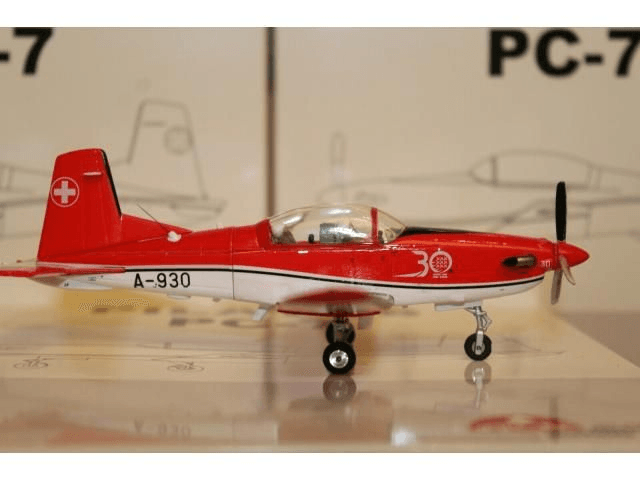 PC-7 Swiss Air Force "PC-7 Team 30 Jahre Livery" (A-930), 1:72, ACE