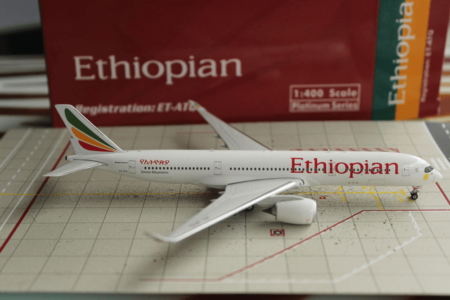Ethiopian A350-900 (ET-ATQ), 1:400 Phoenix