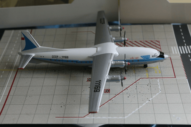 Aeroflot Antonov An-10 (CCCP-11169) , 1:200, lim. Ed. 50, very rare!