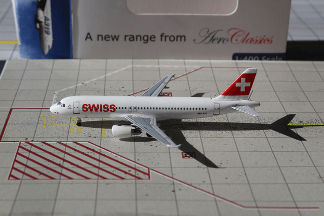 Swiss A320 (HB-JLS)