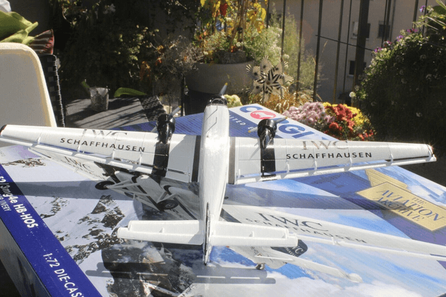 Junkers Ju-52/3m JU-AIR (HB-HOS) "IWC Livery", 1:72 Corgi