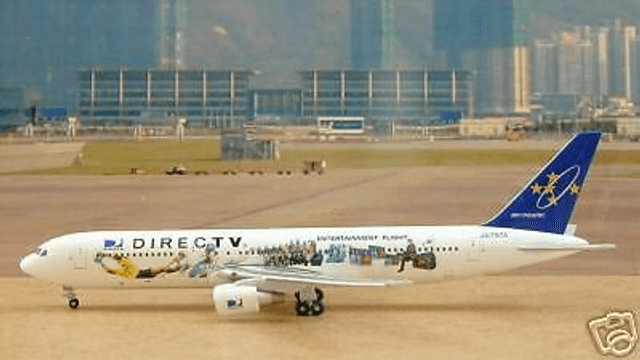 Skymark B767-3Q8ER (JA767A) "Direct TV Scheme", 1:400 Phoenix