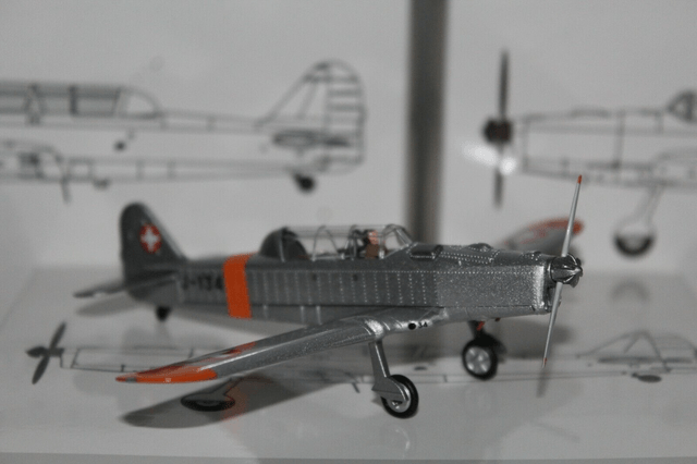 Pilatus P-2-06 U-134 Orange/Alu Dübendorf (1970), 1:72, ACE