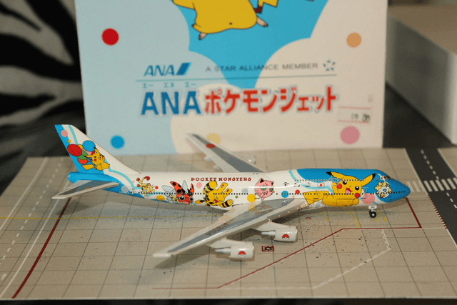 ANA B747-400D "Pocket Monster" (JA8964), 1:400 