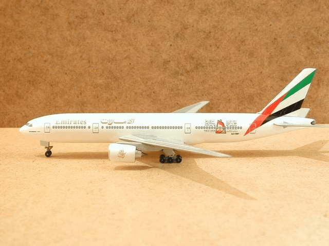 Emirates Airlines B777-21H "Dubai Shopping Festival 99" (A6-EMF)