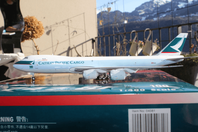 Cathay Pacific Cargo B747-8F CX's 100th Boeing (B-LJC), 1:400, Phoenix, Rare