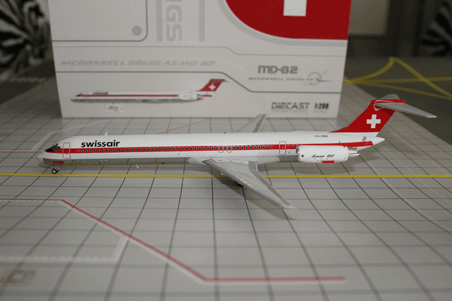 Swissair MD-82 (PH-MBZ), 1:200, JC Wings