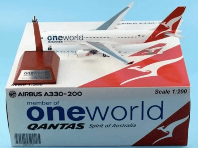 Qantas A330-200 (VH-EBL) Oneworld livery, 1:200 JC Wings