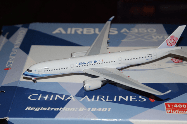 China Airlines A350 XWB (B-18401), 1:400 Phoenix