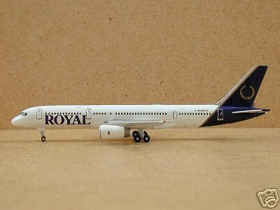 Royal Aviation B757-236  (C-GRYK), 1:400