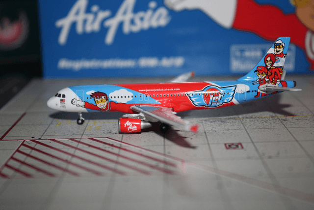 Air Asia A320 (9M-AFB), 1:400